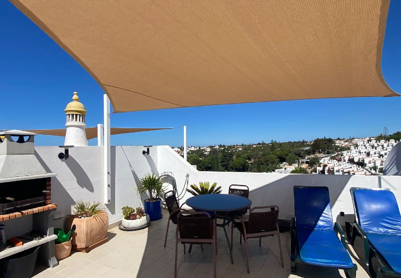 Apartamento em Carvoeiro -  Lily Fabulous 1 Bed Apt with Roof Terrace & Pool  