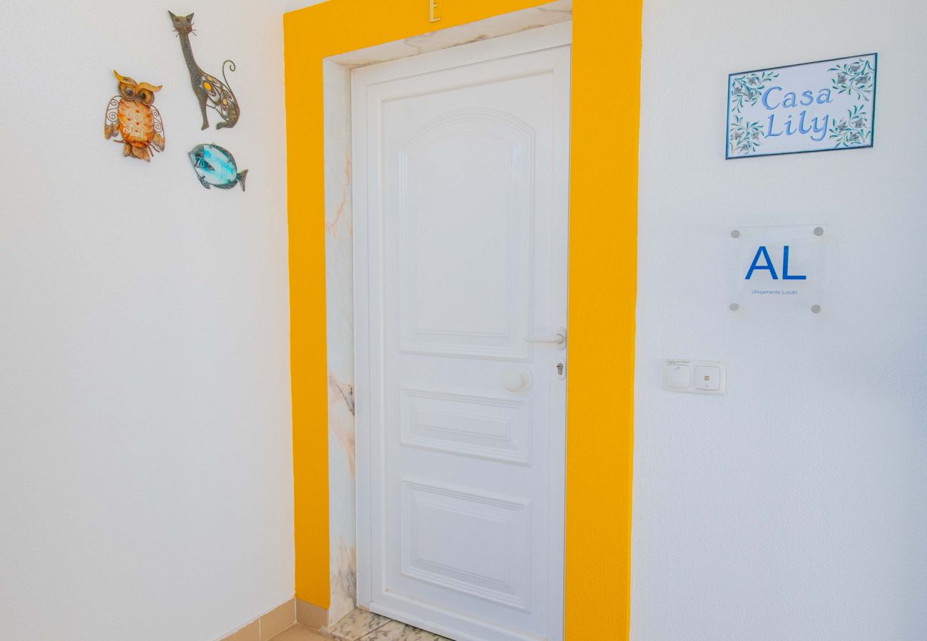 Apartamento em Carvoeiro -  Lily Fabulous 1 Bed Apt with Roof Terrace & Pool  