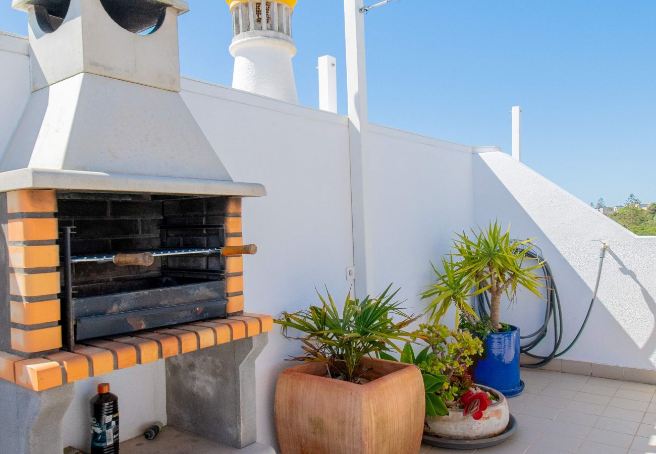 Apartamento em Carvoeiro -  Lily Fabulous 1 Bed Apt with Roof Terrace & Pool  