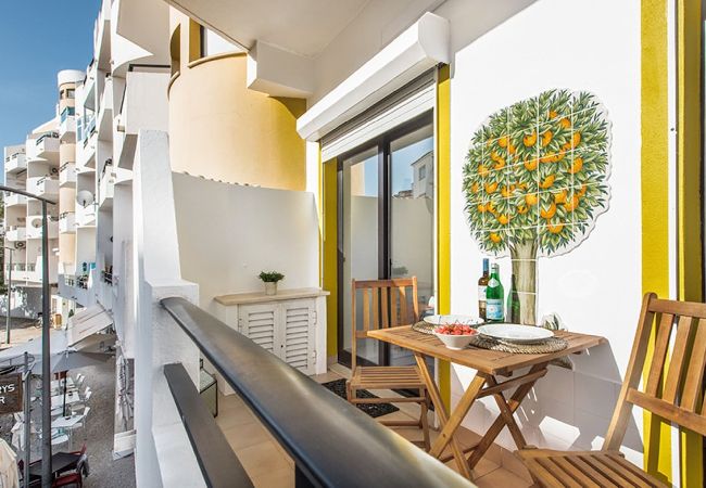 Apartamento em Carvoeiro -  212 Aroura sol BEAUTIFULLY RENOVATED APARTMENT
