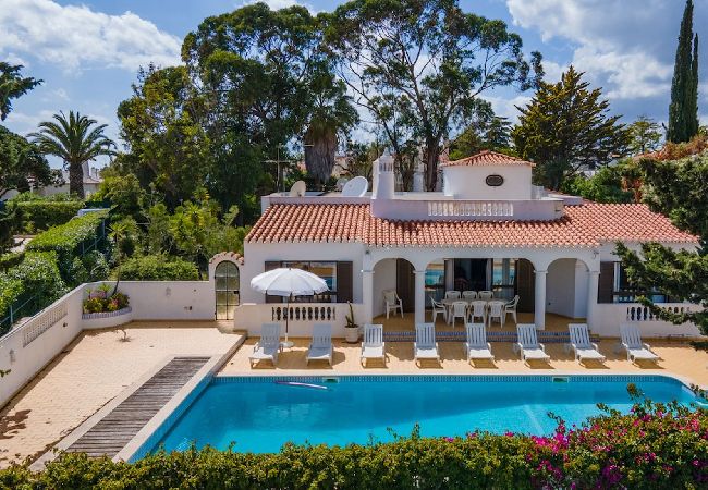 Villa em Carvoeiro - Joana Stunning Villa is a 10 Min Walk to the Beach