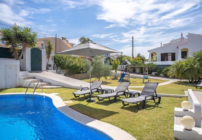 Villa em Carvoeiro - O' Charco Bonita moradia com anexo e com piscina privada