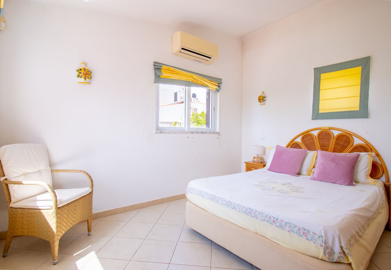 Villa em Carvoeiro - Spacius Family Villa With Private Pool! 