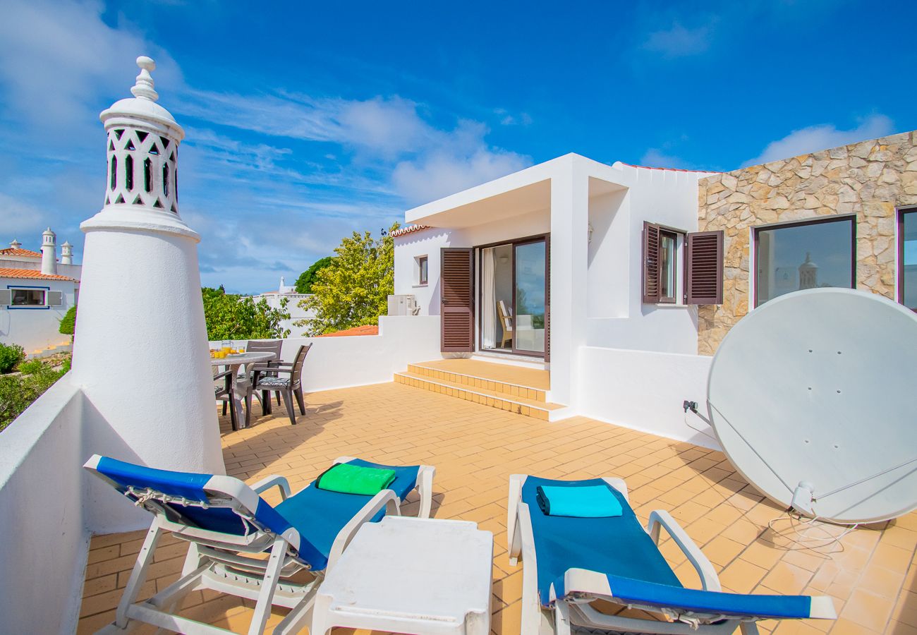 Villa em Carvoeiro - Spacius Family Villa With Private Pool! 