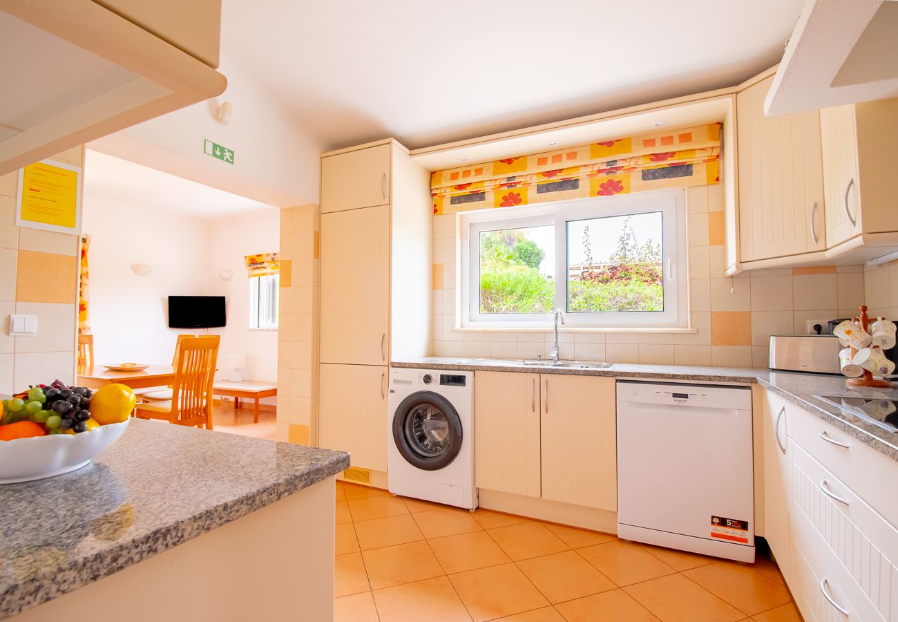 Villa em Carvoeiro - Spacius Family Villa With Private Pool! 