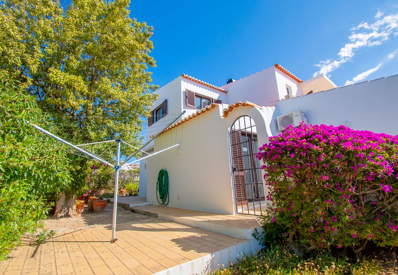 Villa em Carvoeiro - Spacius Family Villa With Private Pool! 