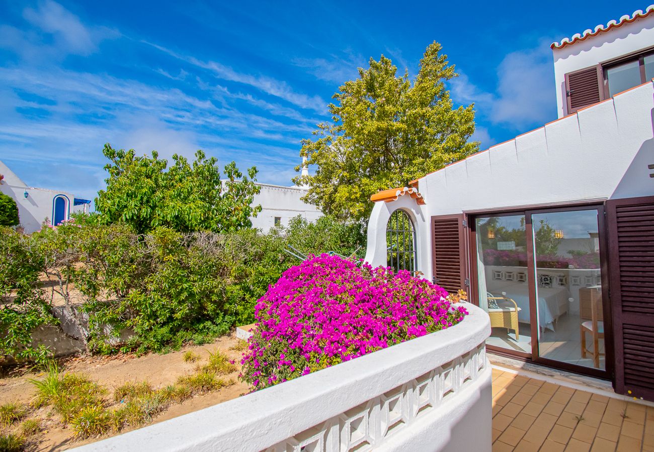 Villa em Carvoeiro - Spacius Family Villa With Private Pool! 