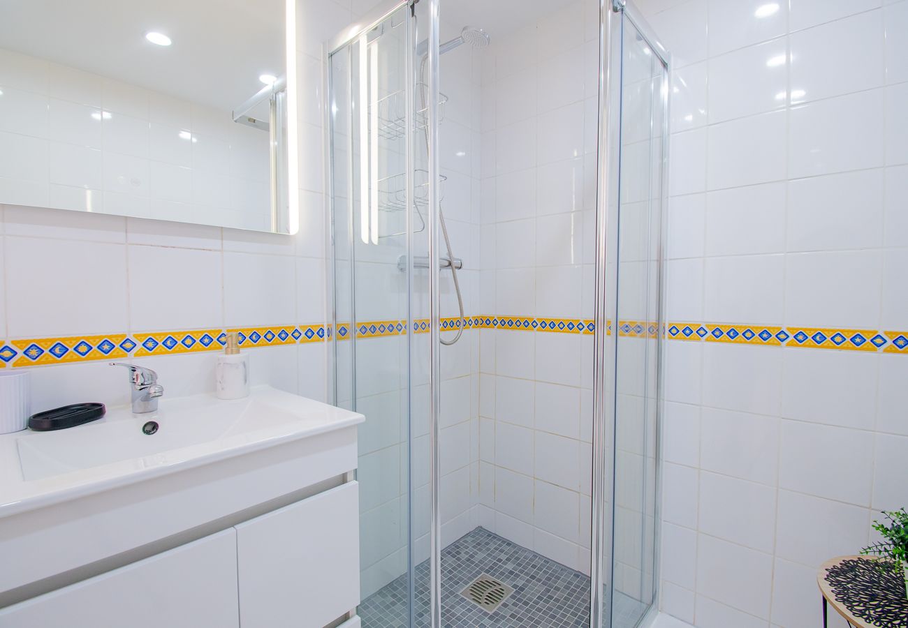 Villa em Carvoeiro -  Montenegro Superbly Located Family Vila With Game Room & Pool 