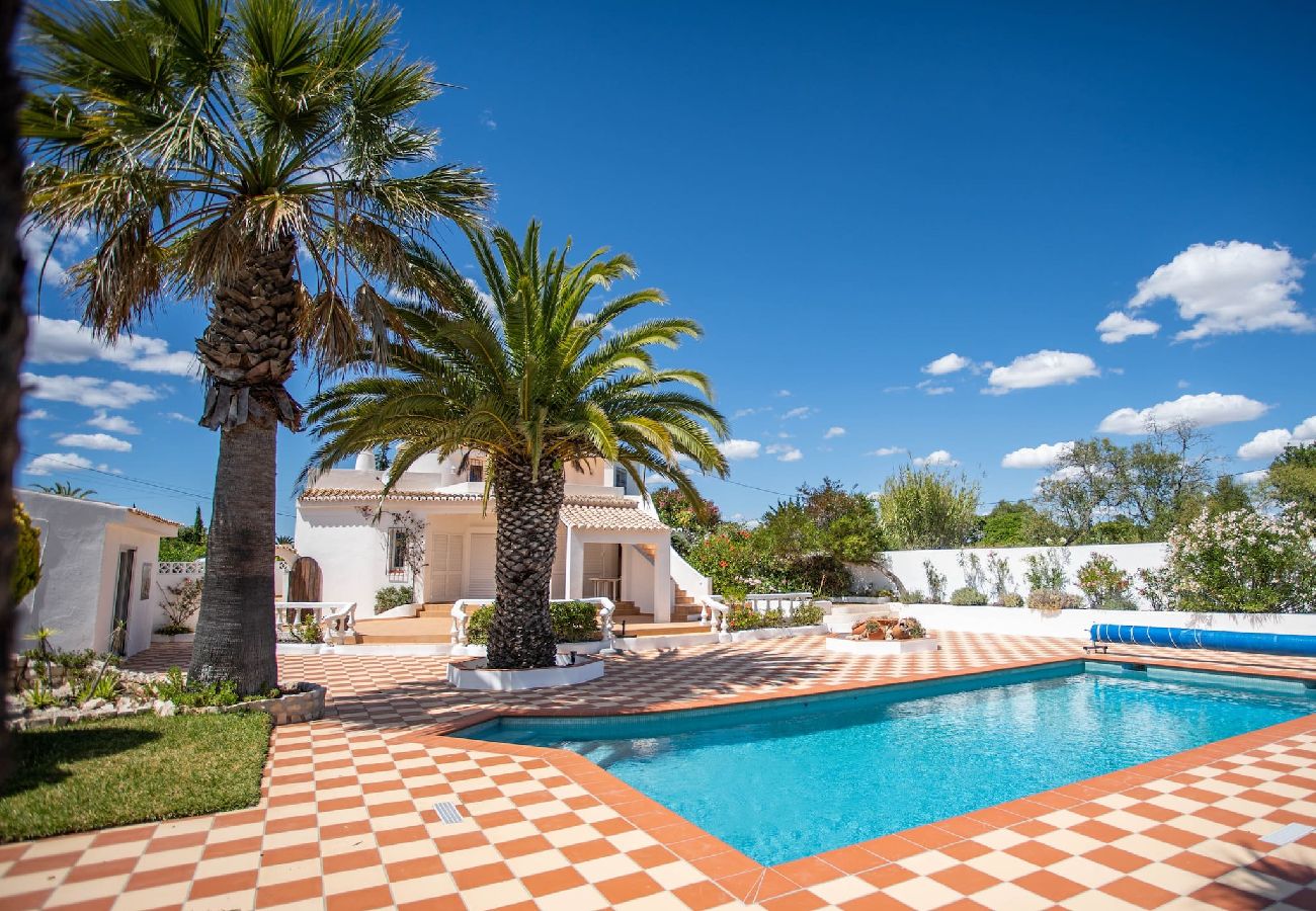 Villa em Lagoa - This villa is perfect for a family holiday! 