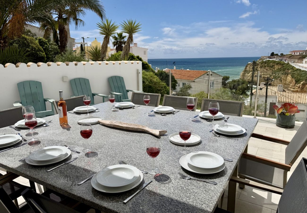 Villa em Carvoeiro - Casa Cubo Superbly Situated 6 Bedroom Villa 