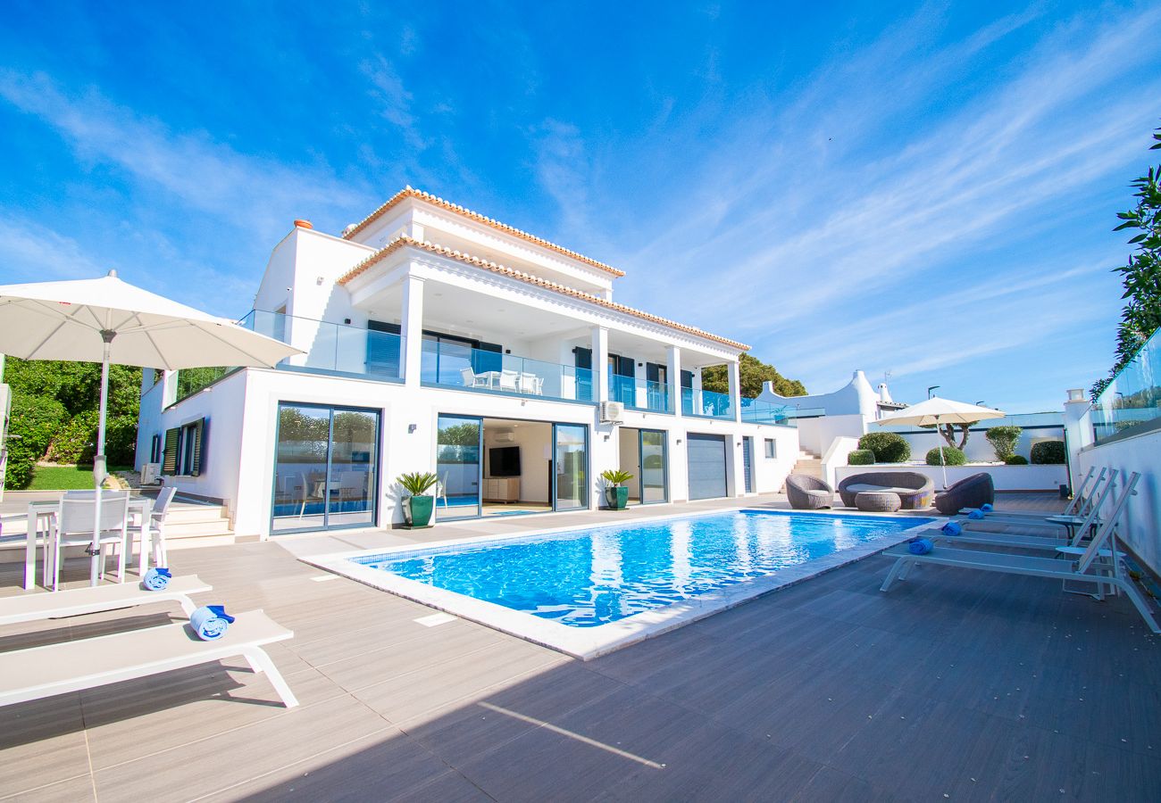 Villa em Carvoeiro - Ilha do Sol, a luxury villa in an ideal location!