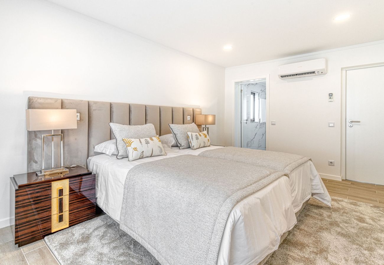 Villa em Carvoeiro - Ilha do Sol, a luxury villa in an ideal location!