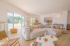 Villa em Estômbar - Casa Bela Vista: Elegant and spacious villa on Gramacho golf