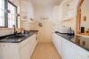 Casa geminada em Carvoeiro - Casa Vista do Mar: Townhouse with sea views, walking distance to beach!