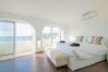 Villa em Carvoeiro - Casa Pharinha, unbeatable location, stunning sea views and fabulously presented