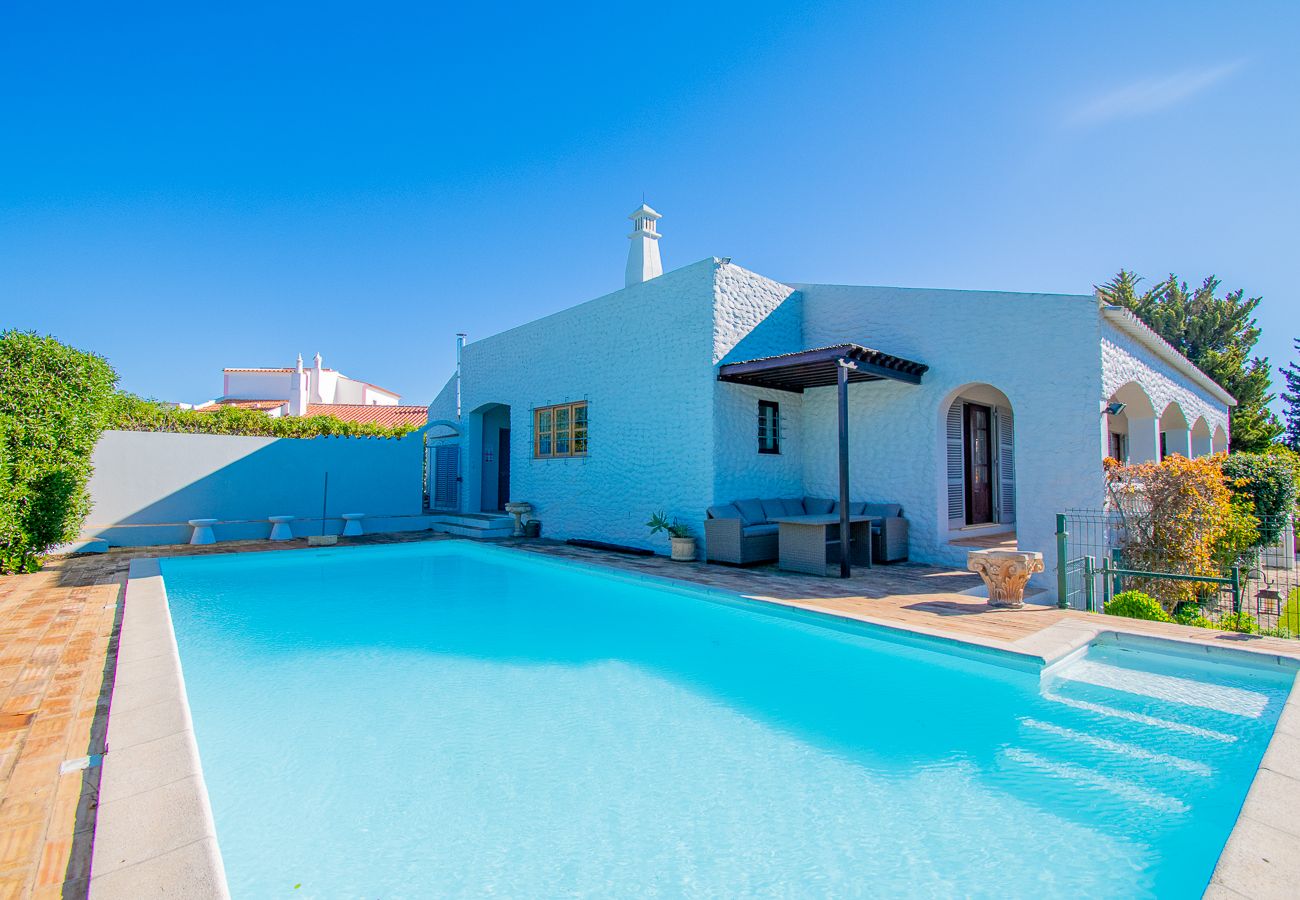 Villa em Carvoeiro - Casa Santa Maria Charming 4 Bedroom Family Villa with  Pool – Walk to Carvoeiro