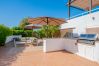 Villa em Carvoeiro - Casa Branca, fabulous villa in walking distance of Carvoeiro with private heated pool