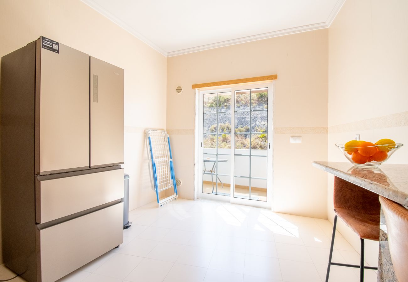 Apartamento em Carvoeiro - Apt Q Stylish 2 Bedroom Apartment in the Heart of Carvoeiro with Parking