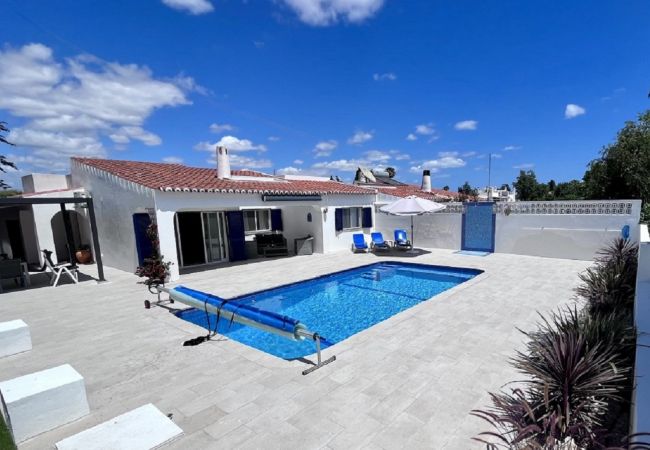 Villa/Dettached house in Carvoeiro - Casa Thea Family Villa With Heated Pool