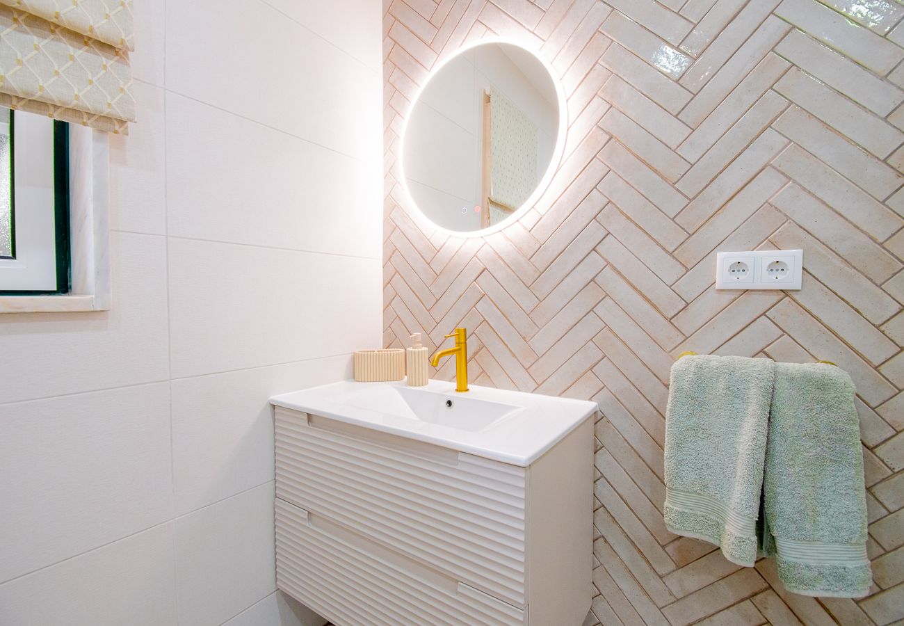 Apartment in Carvoeiro - Casa Francesca, renovated luxury townhouse walking distance of Carvoeiro