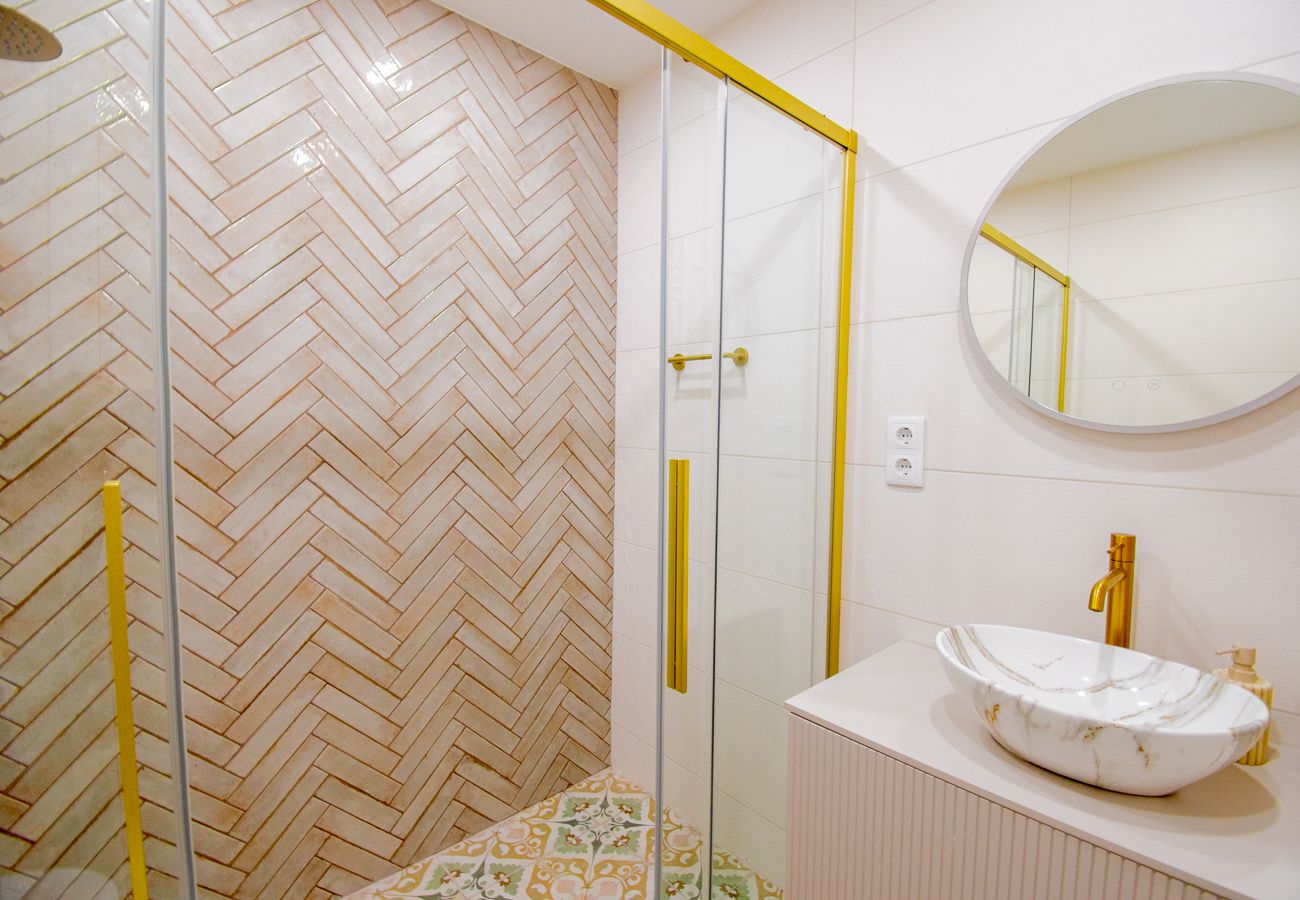 Apartment in Carvoeiro - Casa Francesca, renovated luxury townhouse walking distance of Carvoeiro