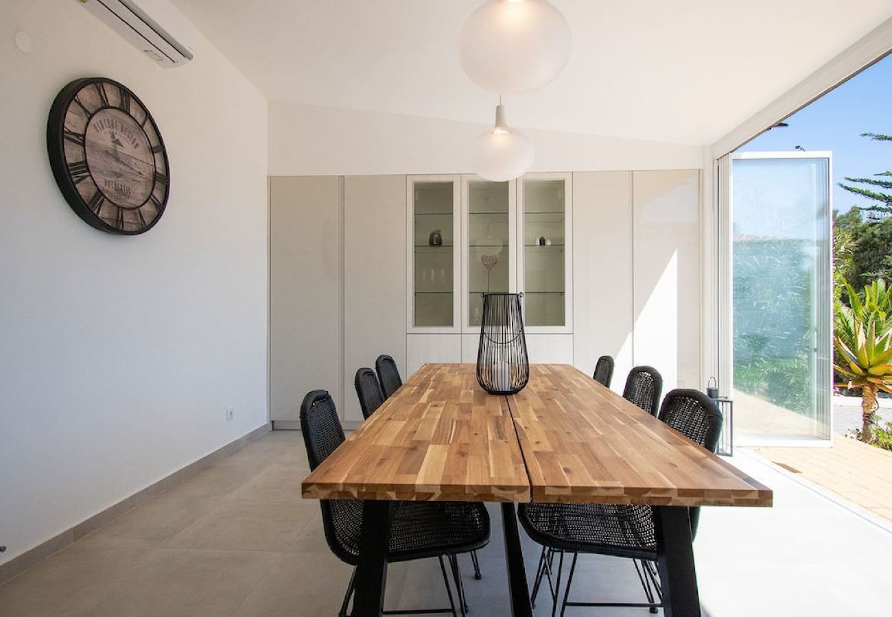 Villa in Carvoeiro - Vivenda Pomba Beautifully renovated with heated pool! 