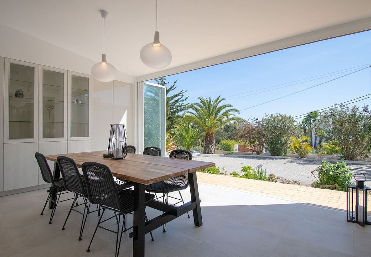 Villa in Carvoeiro - Vivenda Pomba Beautifully renovated with heated pool! 