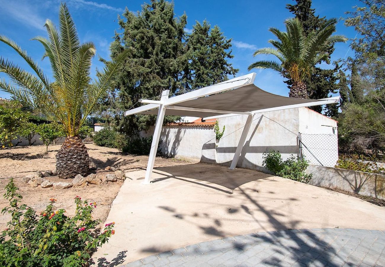 Villa in Carvoeiro - Vivenda Pomba Beautifully renovated with heated pool! 