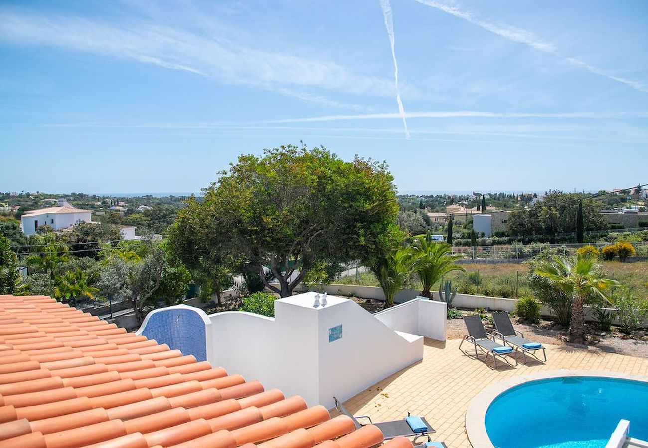 Villa in Carvoeiro - Vivenda Pomba Beautifully renovated with heated pool! 
