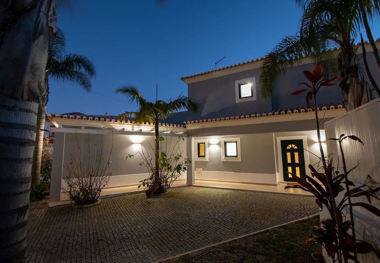 Villa in Carvoeiro - Albatroz Gorgeous & Spacious Villa in Carvoeiro 