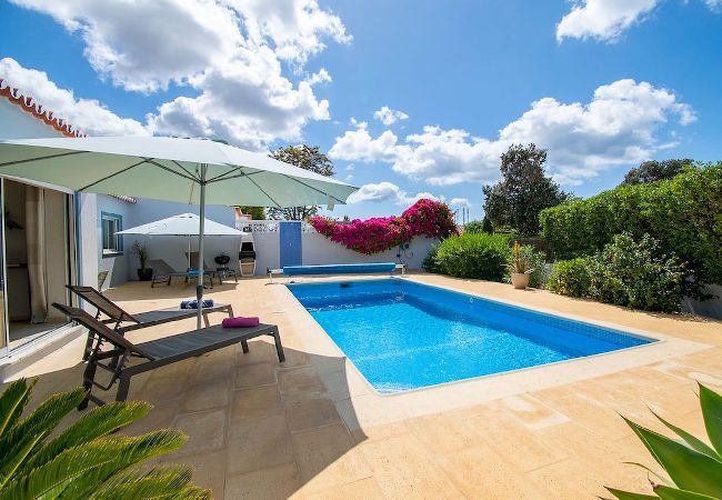 House in Carvoeiro - Ana- Superbly Renovated with Heated Private Pool 