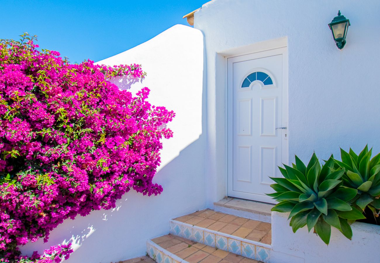 Villa in Carvoeiro - Casa Irena Spacious villa easy walk to Carvoeiro with heated pool