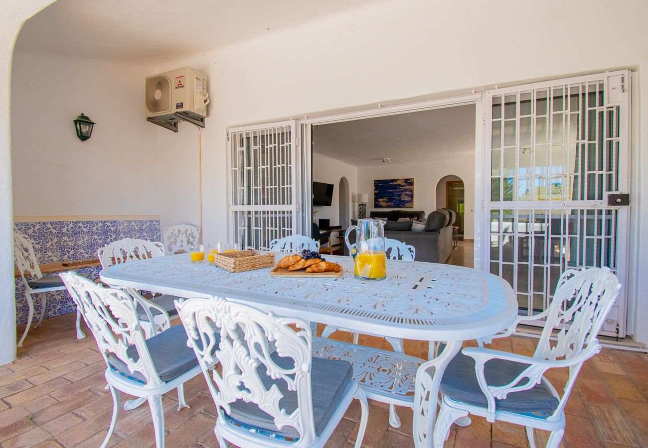 Villa in Carvoeiro - Casa Irena Spacious villa easy walk to Carvoeiro with heated pool