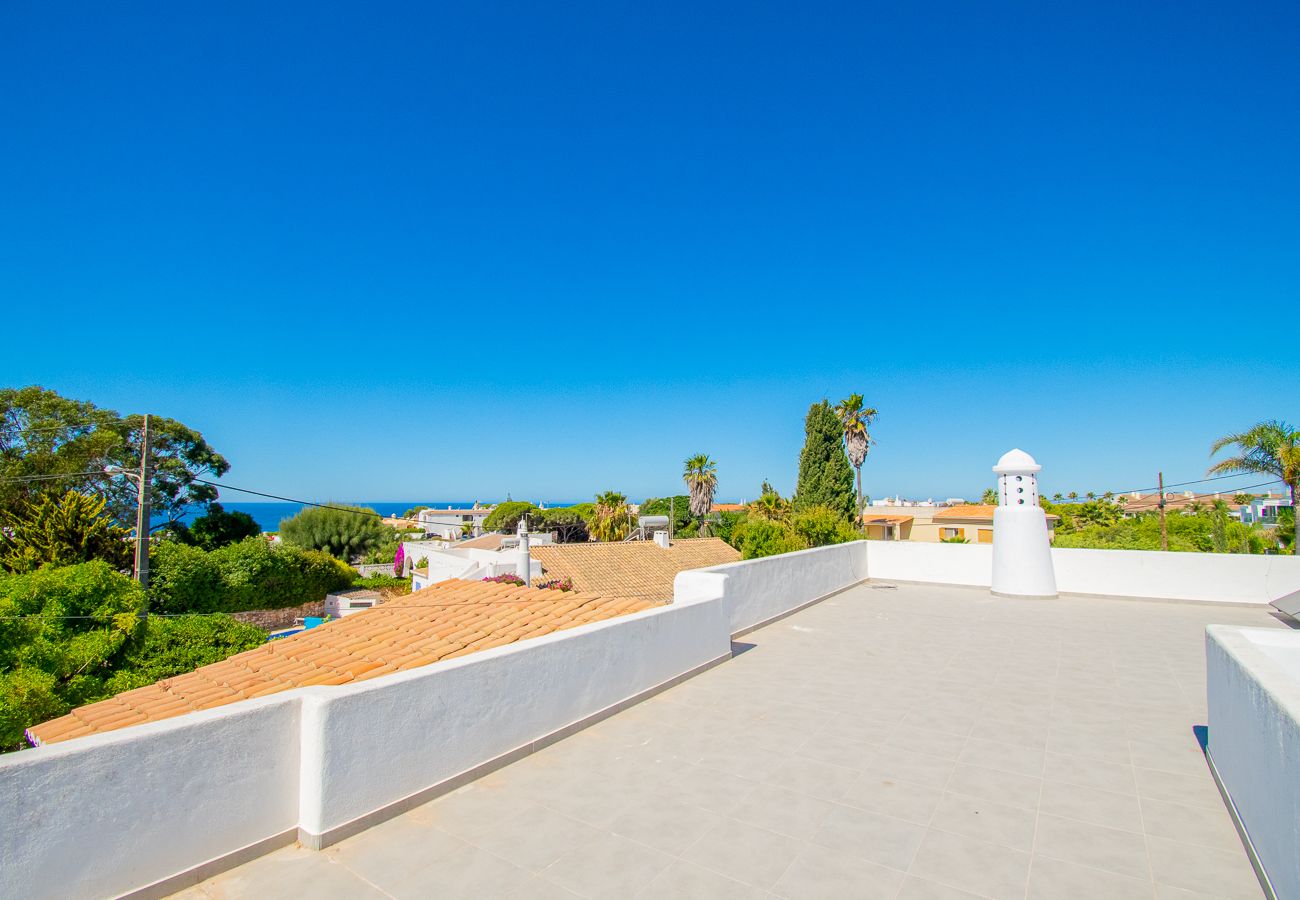 Villa in Carvoeiro - Casa Irena Spacious villa easy walk to Carvoeiro with heated pool