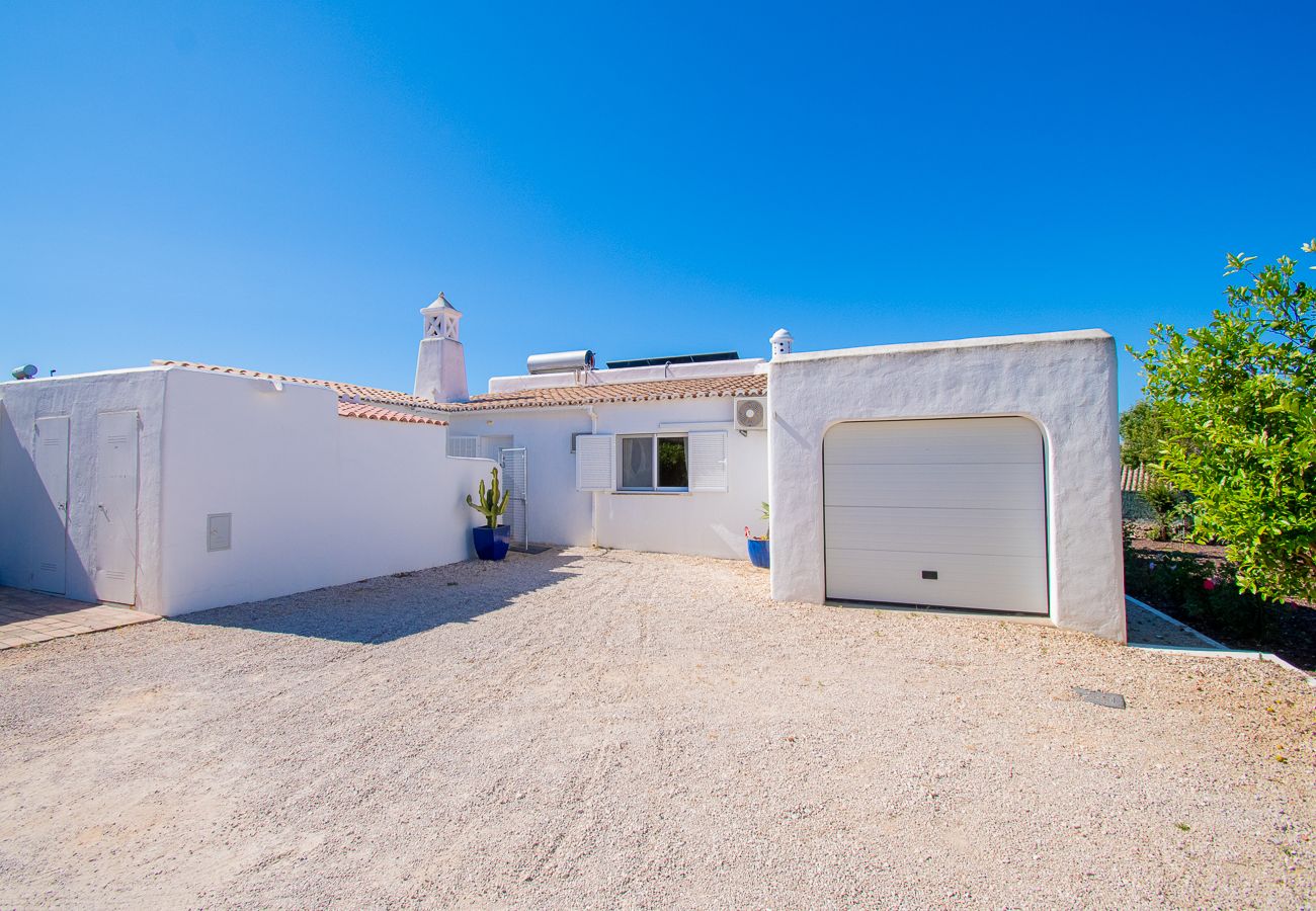 Villa in Carvoeiro - Casa Irena Spacious villa easy walk to Carvoeiro with heated pool