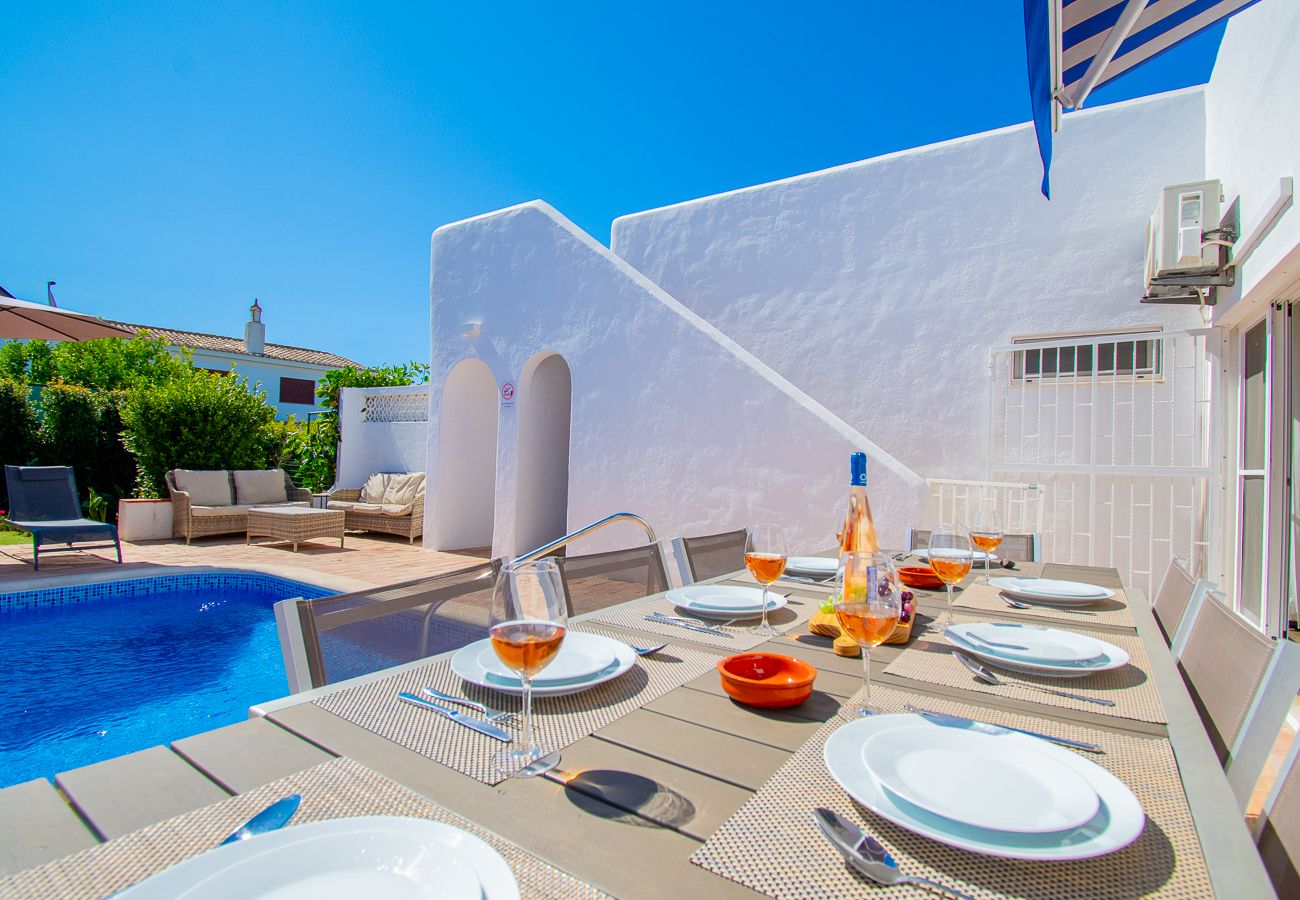 Villa in Carvoeiro - Casa Irena Spacious villa easy walk to Carvoeiro with heated pool