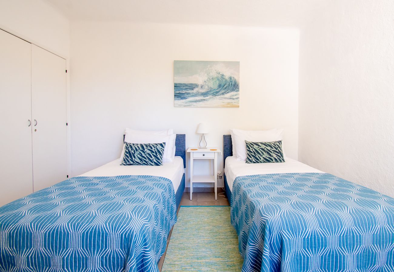 Villa in Carvoeiro - Casa Irena Spacious villa easy walk to Carvoeiro with heated pool
