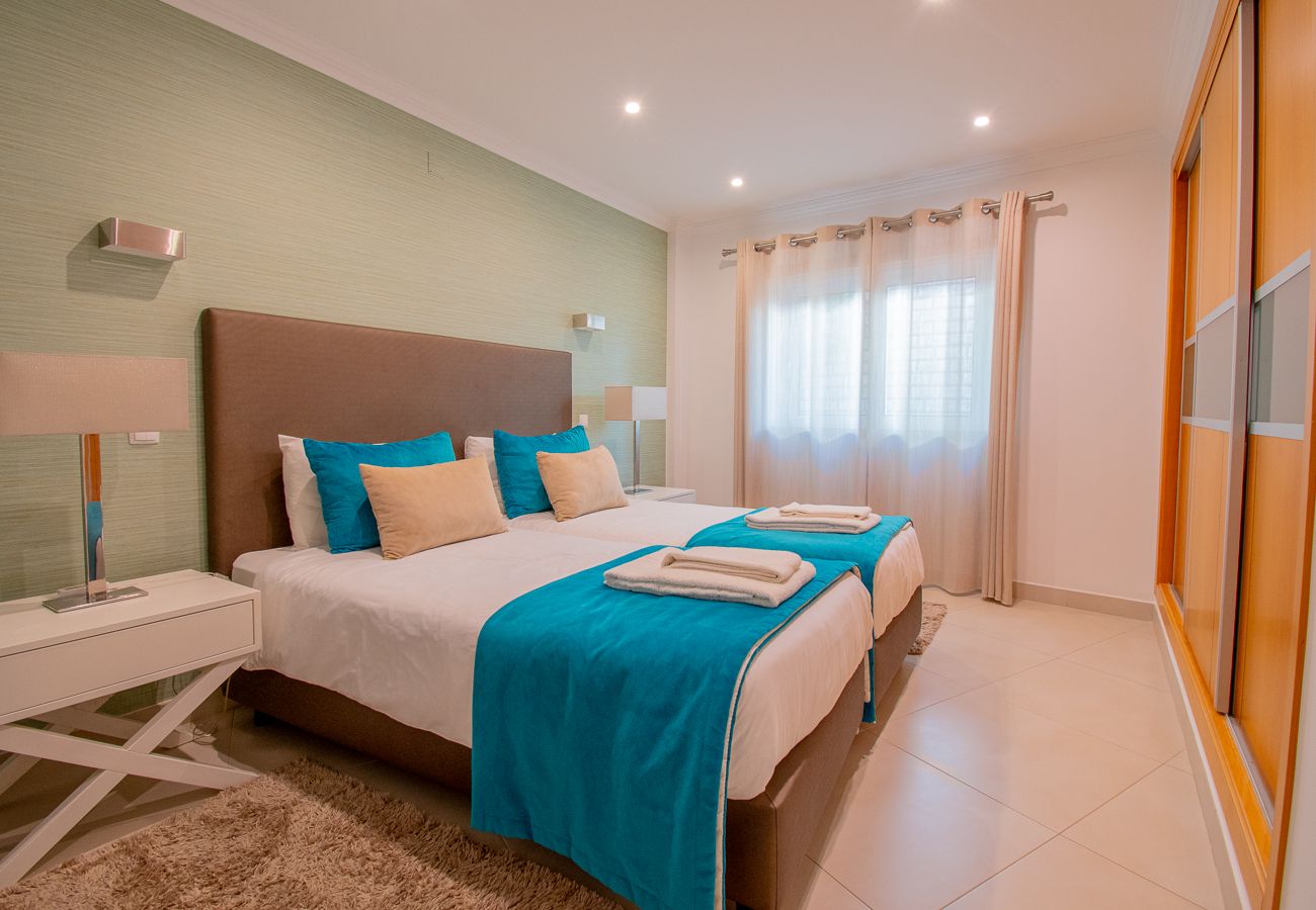 Apartment in Carvoeiro - Bay L Casa Mar Azul 