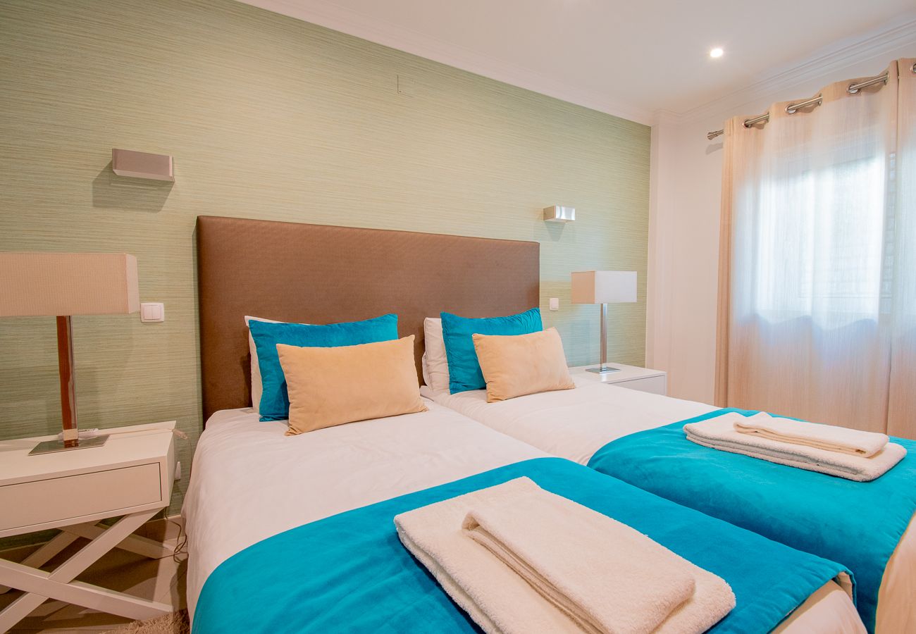 Apartment in Carvoeiro - Bay L Casa Mar Azul 