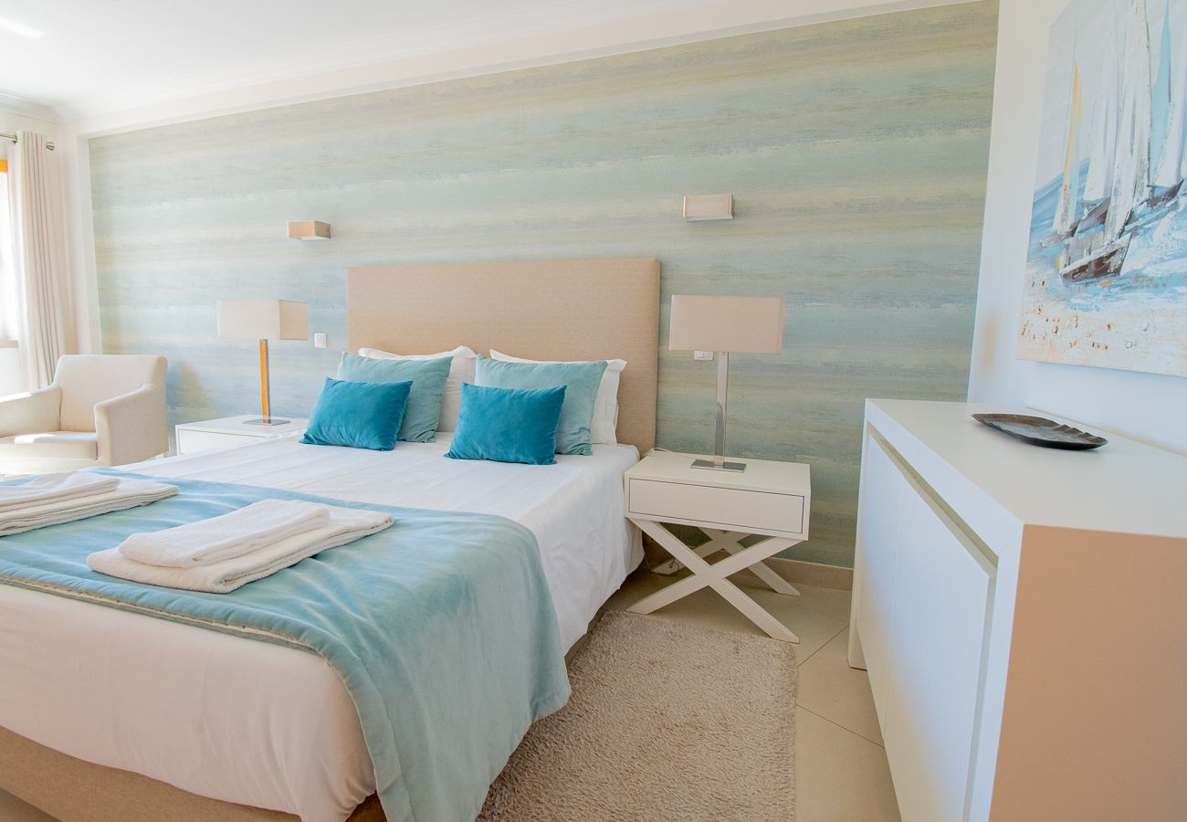 Apartment in Carvoeiro - Bay L Casa Mar Azul 