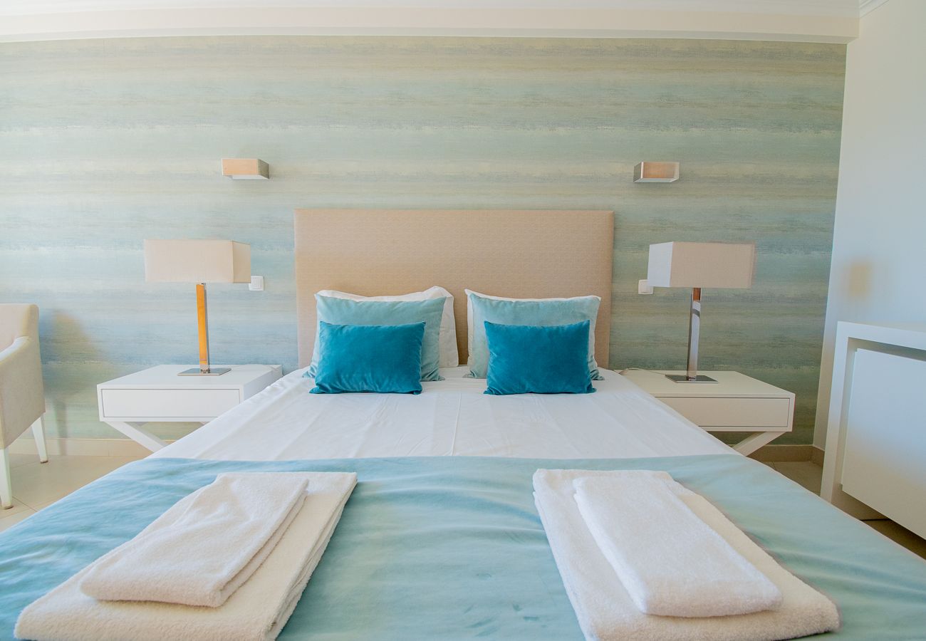 Apartment in Carvoeiro - Bay L Casa Mar Azul 