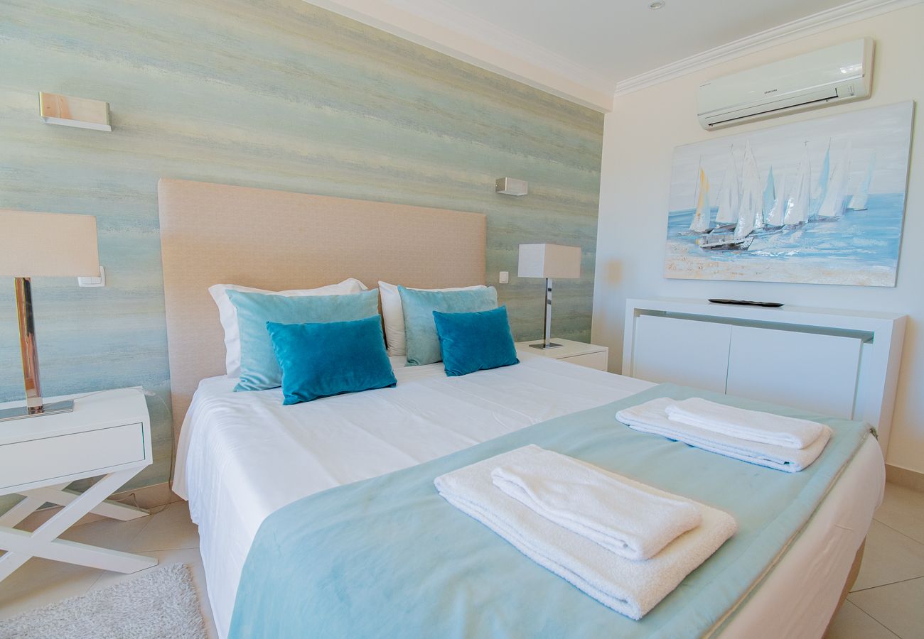 Apartment in Carvoeiro - Bay L Casa Mar Azul 