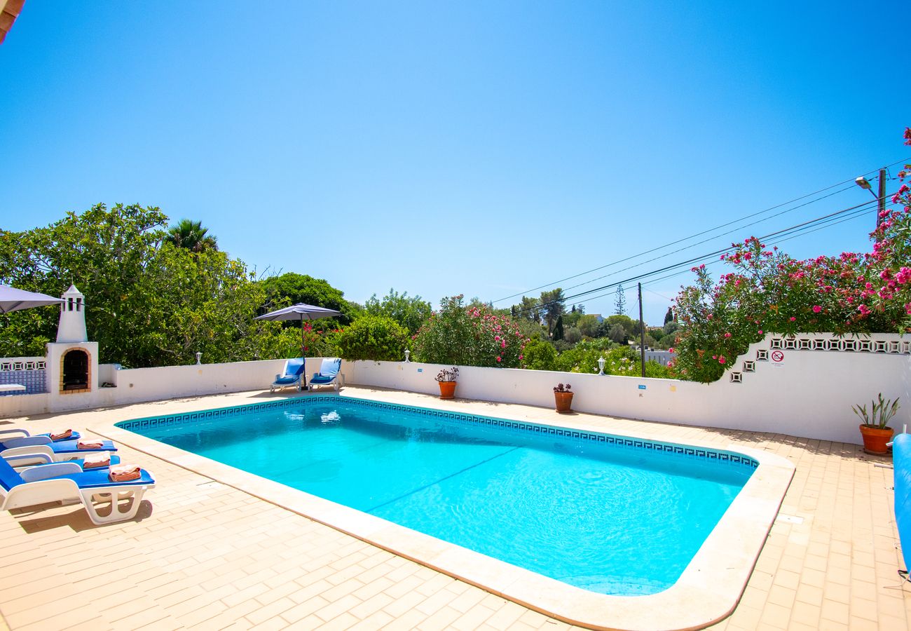 Villa in Carvoeiro - Casa Pazovida - Walk to Carvoeiro, a perfect blend of convenience, comfort and luxury!