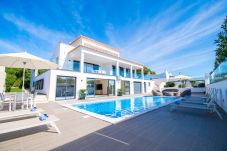 Villa in Carvoeiro - Ilha do Sol : Luxury in an ideal...