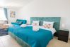 Apartment in Carvoeiro - 410 Q. Paraiso: Airy Apartment with Pool in Carvoeiro