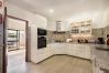 Villa in Carvoeiro - Casa Rouxinol - Spacious villa set in mature gardens on Carvoeiro Club