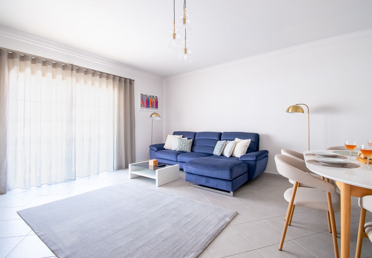 Apartment in Carvoeiro - Apt Q Stylish 2 Bedroom Apartment in the Heart of Carvoeiro with Parking