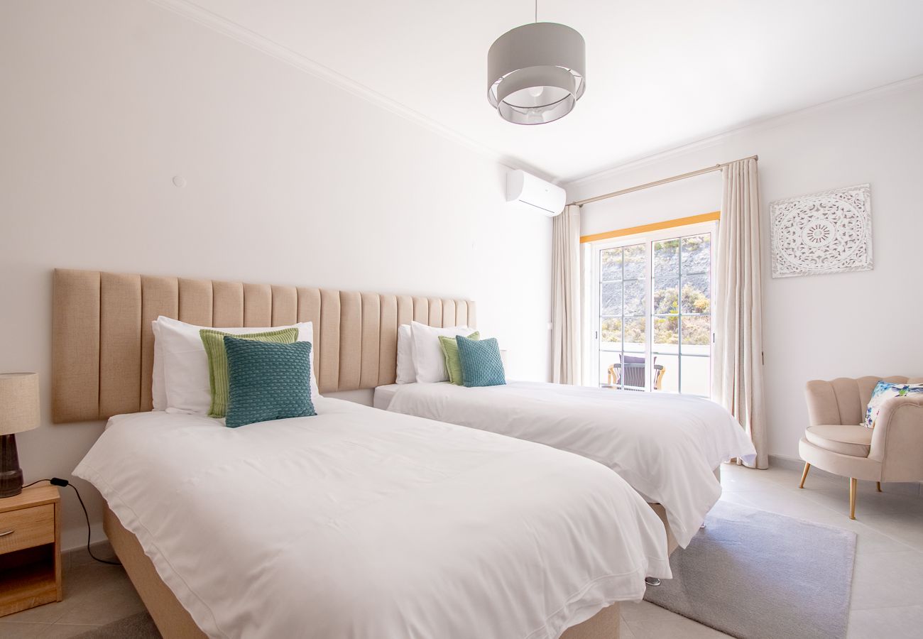 Apartment in Carvoeiro - Apt Q Stylish 2 Bedroom Apartment in the Heart of Carvoeiro with Parking