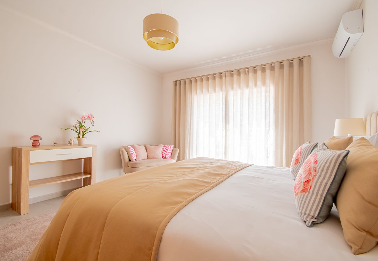 Apartment in Carvoeiro - Apt Q Stylish 2 Bedroom Apartment in the Heart of Carvoeiro with Parking