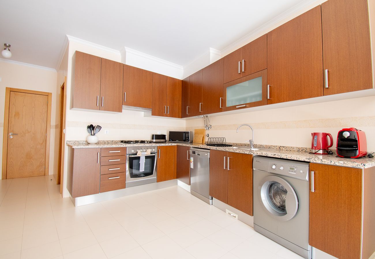 Apartment in Carvoeiro - Apt Q Stylish 2 Bedroom Apartment in the Heart of Carvoeiro with Parking
